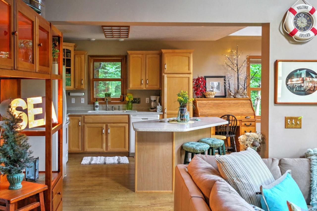 Roomy House On 2 Acres - 2 Mi To Egg Harbor Beach! Εξωτερικό φωτογραφία